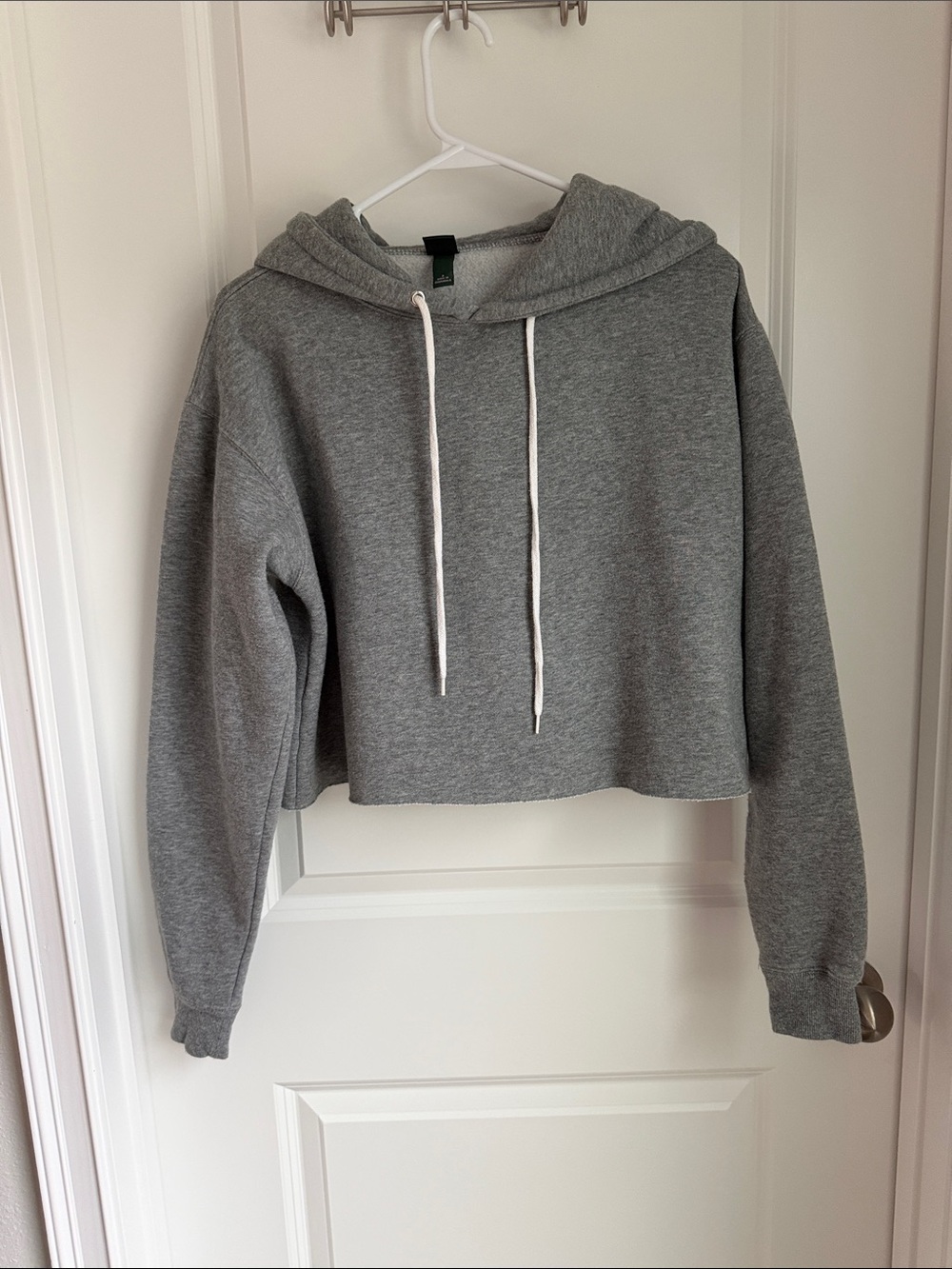 WILD FABLE Cropped Gray Drawstring Fleece Hoodie - Picture 7 of 15